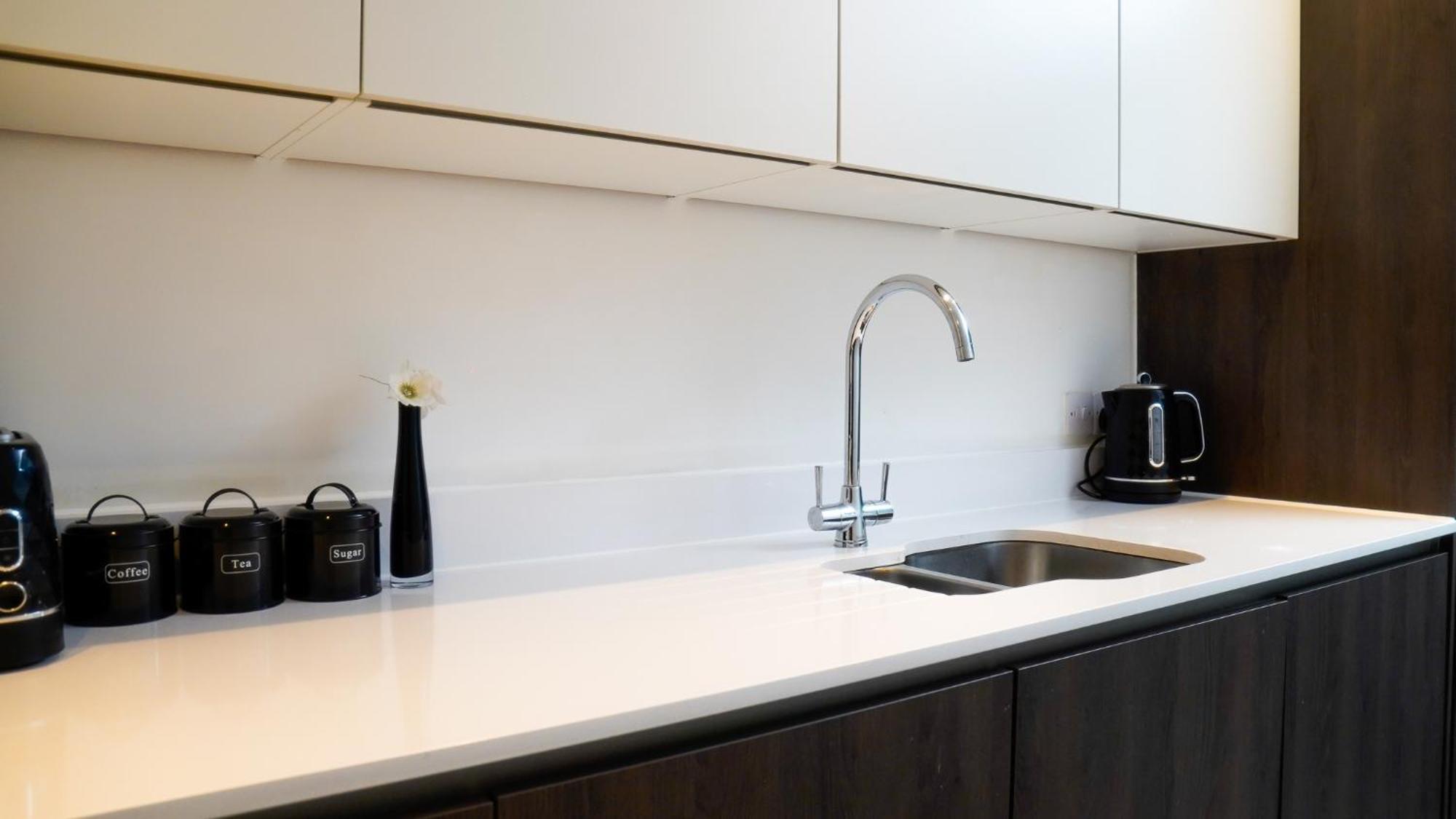 Manchester City Centre Apt With Balcony & Free Parking - Including Free 1-Hour Late Check-Out For Bookings On The 29Th 31St May, Justeat Voucher For 2-Night Stays Minimum! Exterior foto