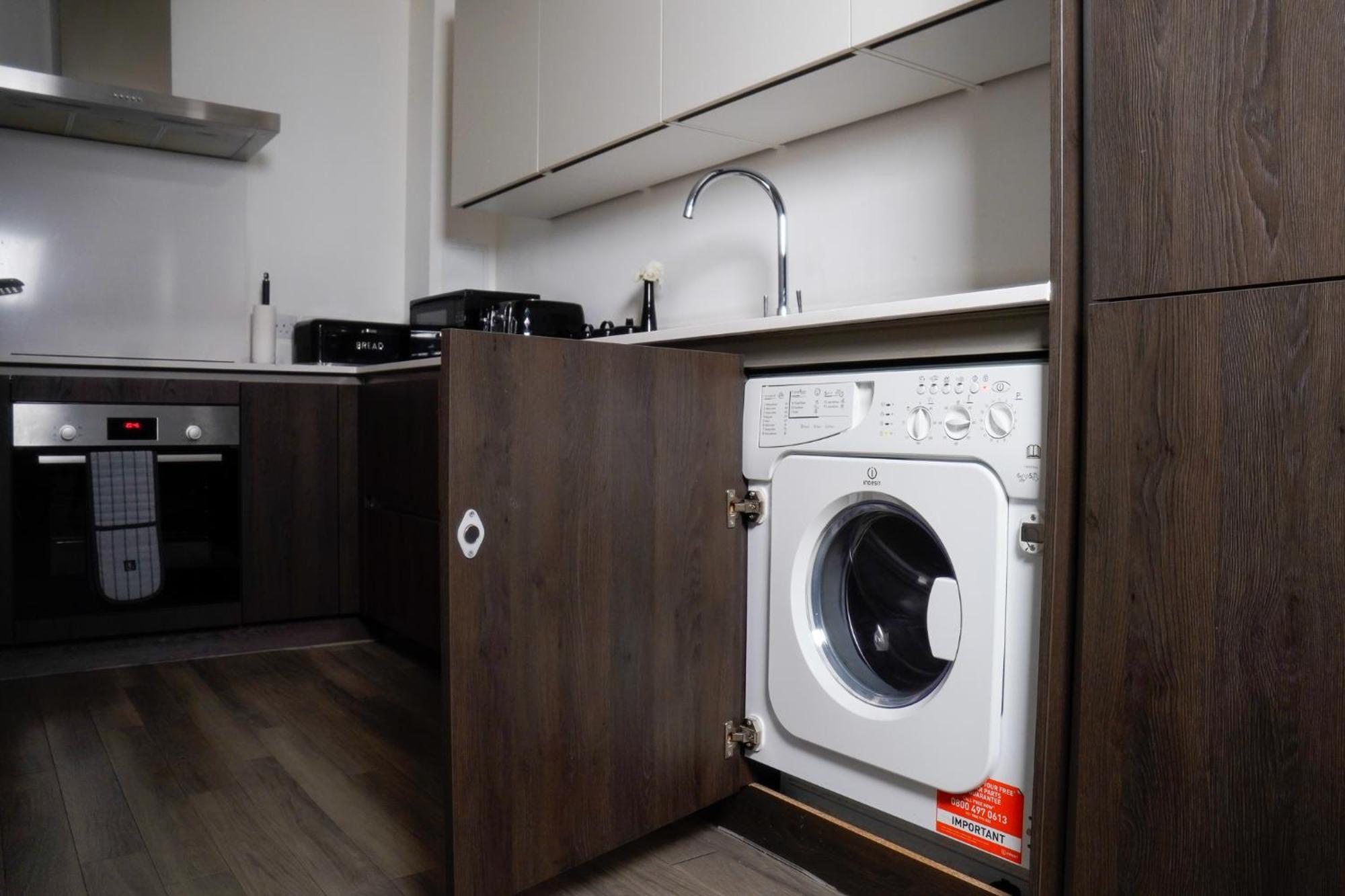 Manchester City Centre Apt With Balcony & Free Parking - Including Free 1-Hour Late Check-Out For Bookings On The 29Th 31St May, Justeat Voucher For 2-Night Stays Minimum! Exterior foto