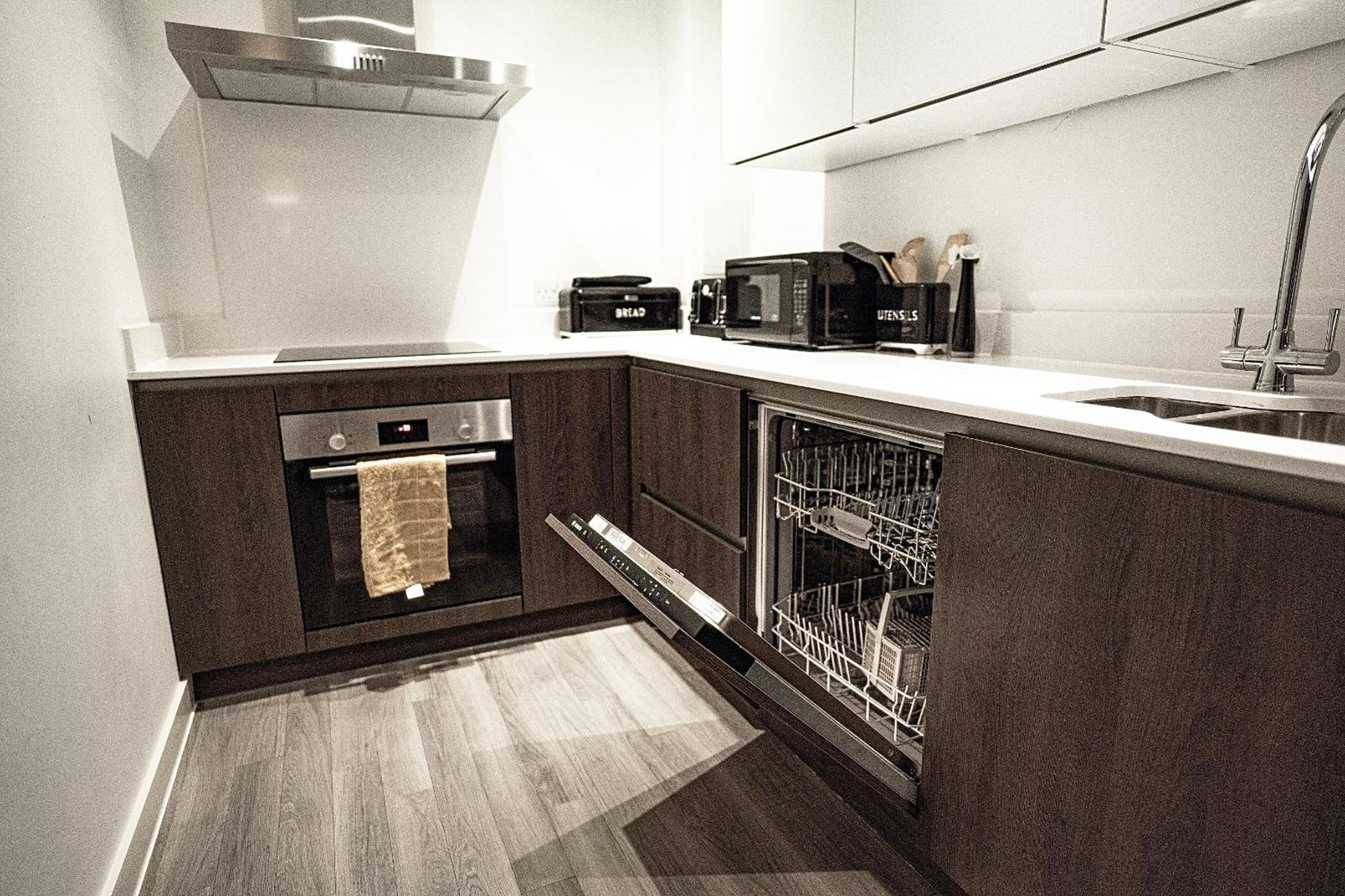 Manchester City Centre Apt With Balcony & Free Parking - Including Free 1-Hour Late Check-Out For Bookings On The 29Th 31St May, Justeat Voucher For 2-Night Stays Minimum! Exterior foto
